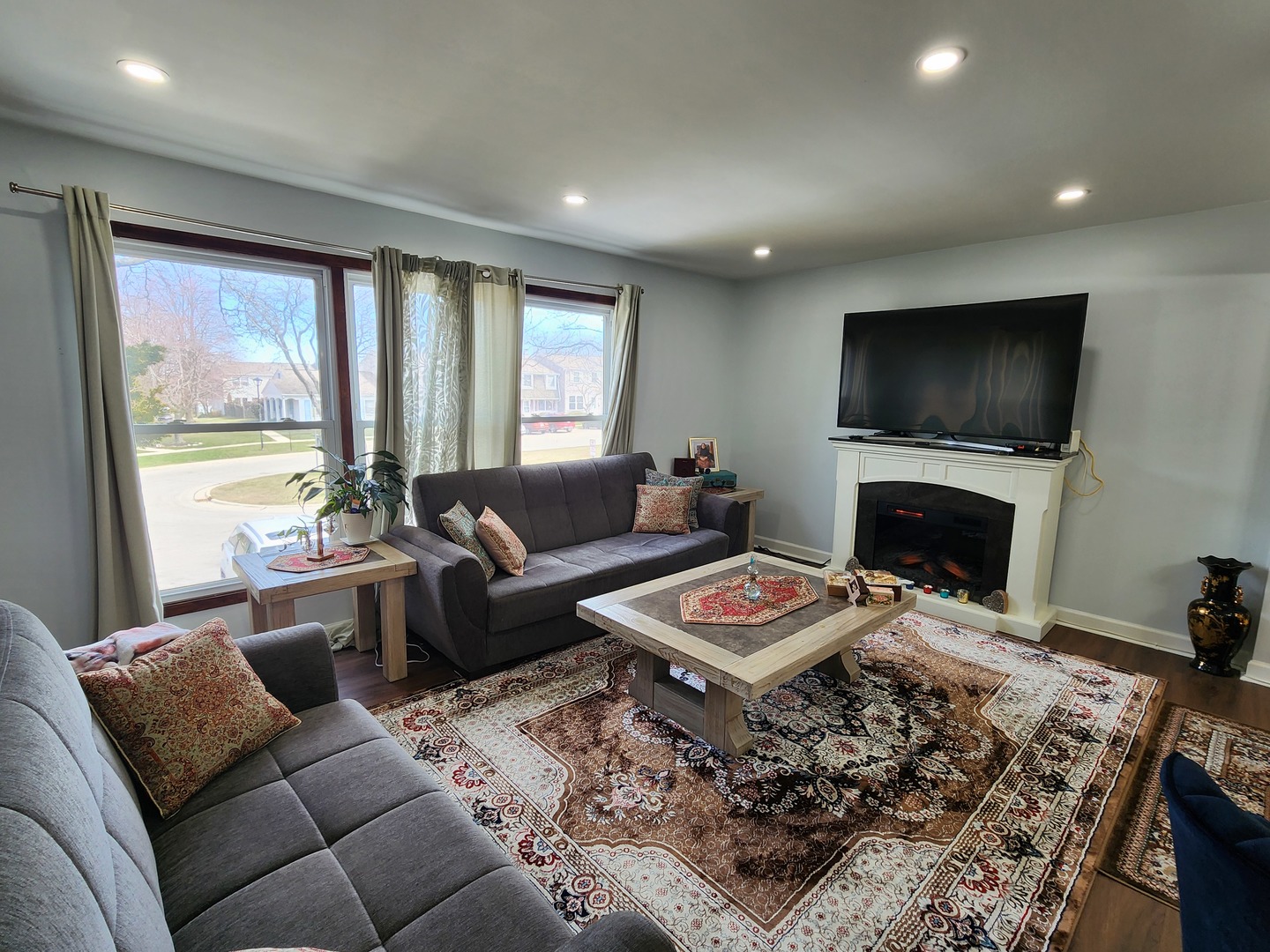 2011 Farnham Court Schaumburg IL 60194