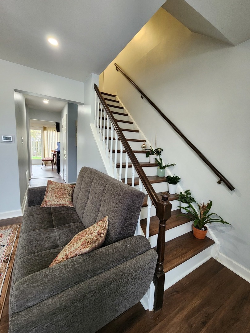 2011 Farnham Court Schaumburg IL 60194