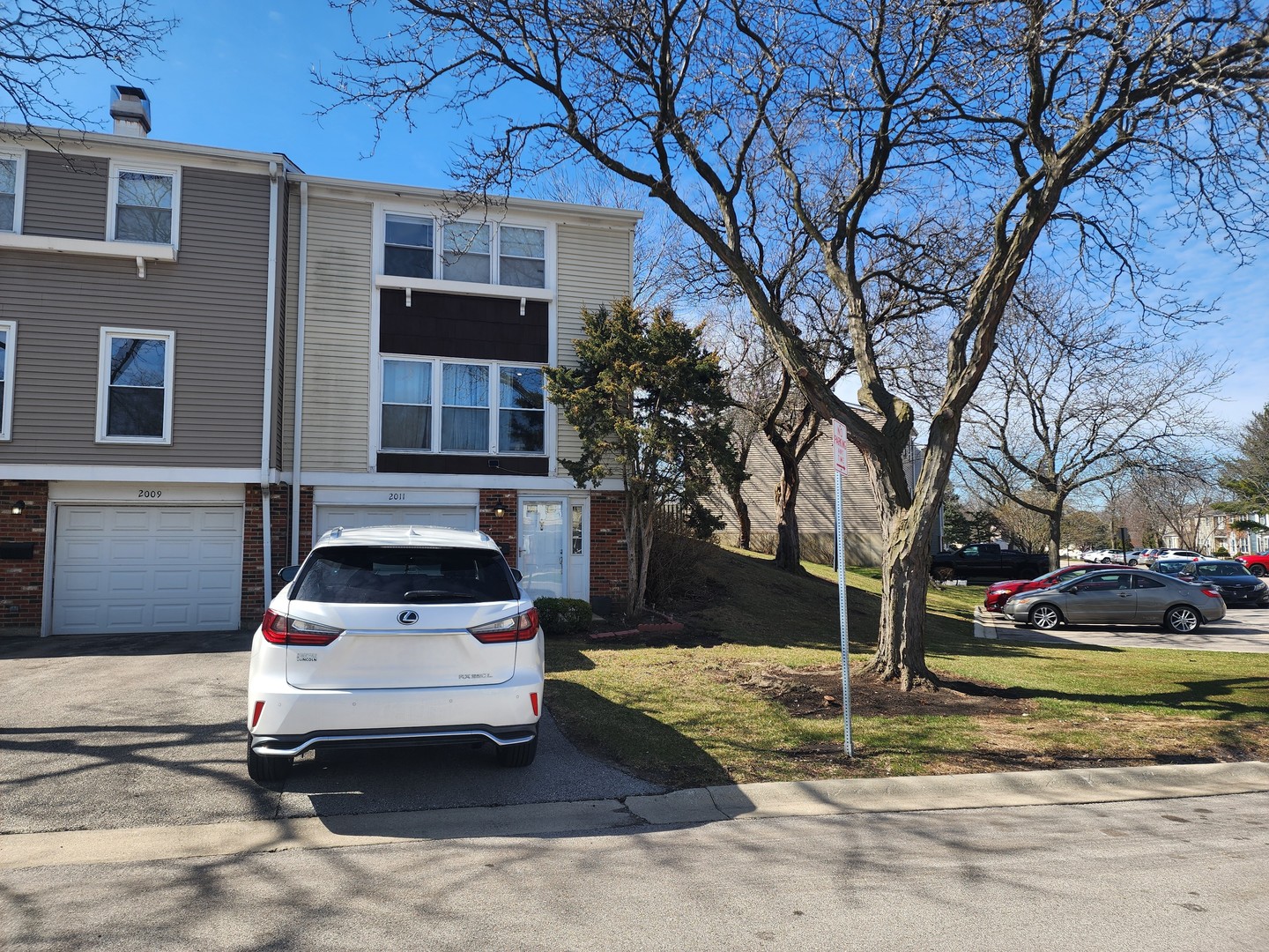 2011 Farnham Court Schaumburg IL 60194