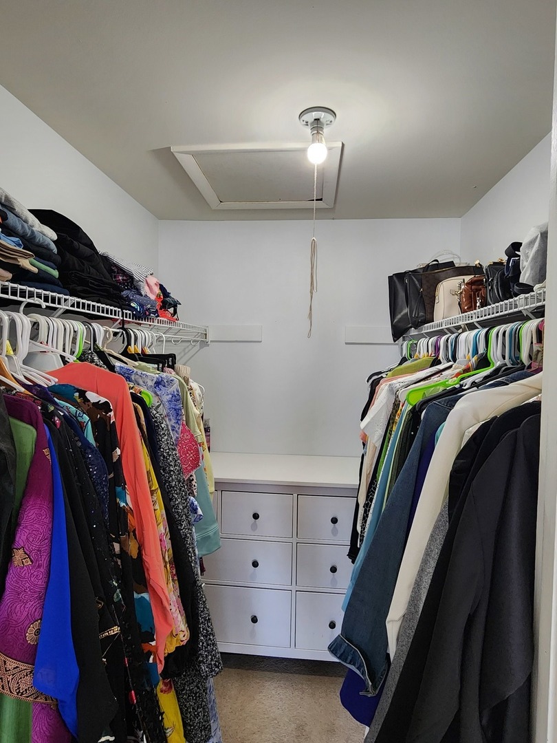 2011 Farnham Court Schaumburg IL 60194