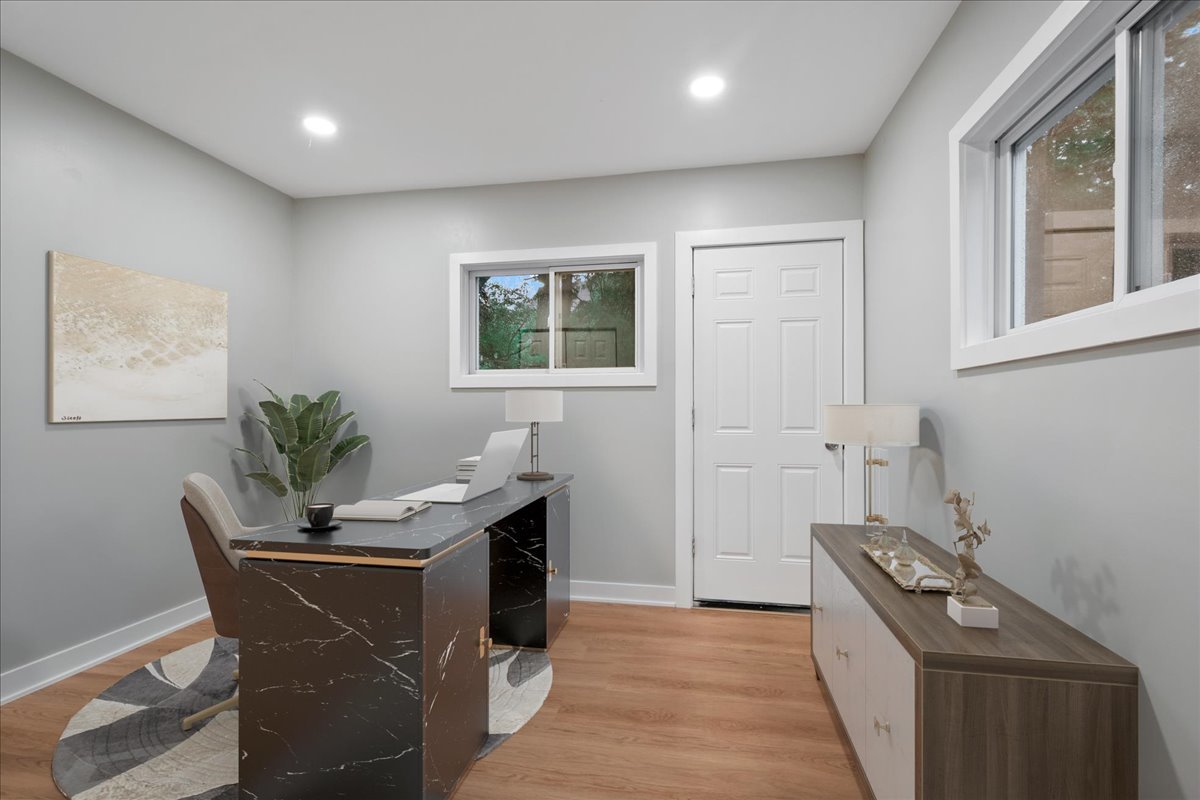 7087 North Mcalpin Avenue Chicago IL 60646