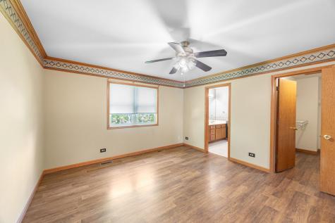 1621 Ash Avenue Woodstock IL 60098