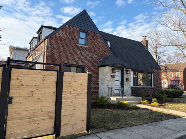9001 South Claremont Avenue Chicago IL 60643