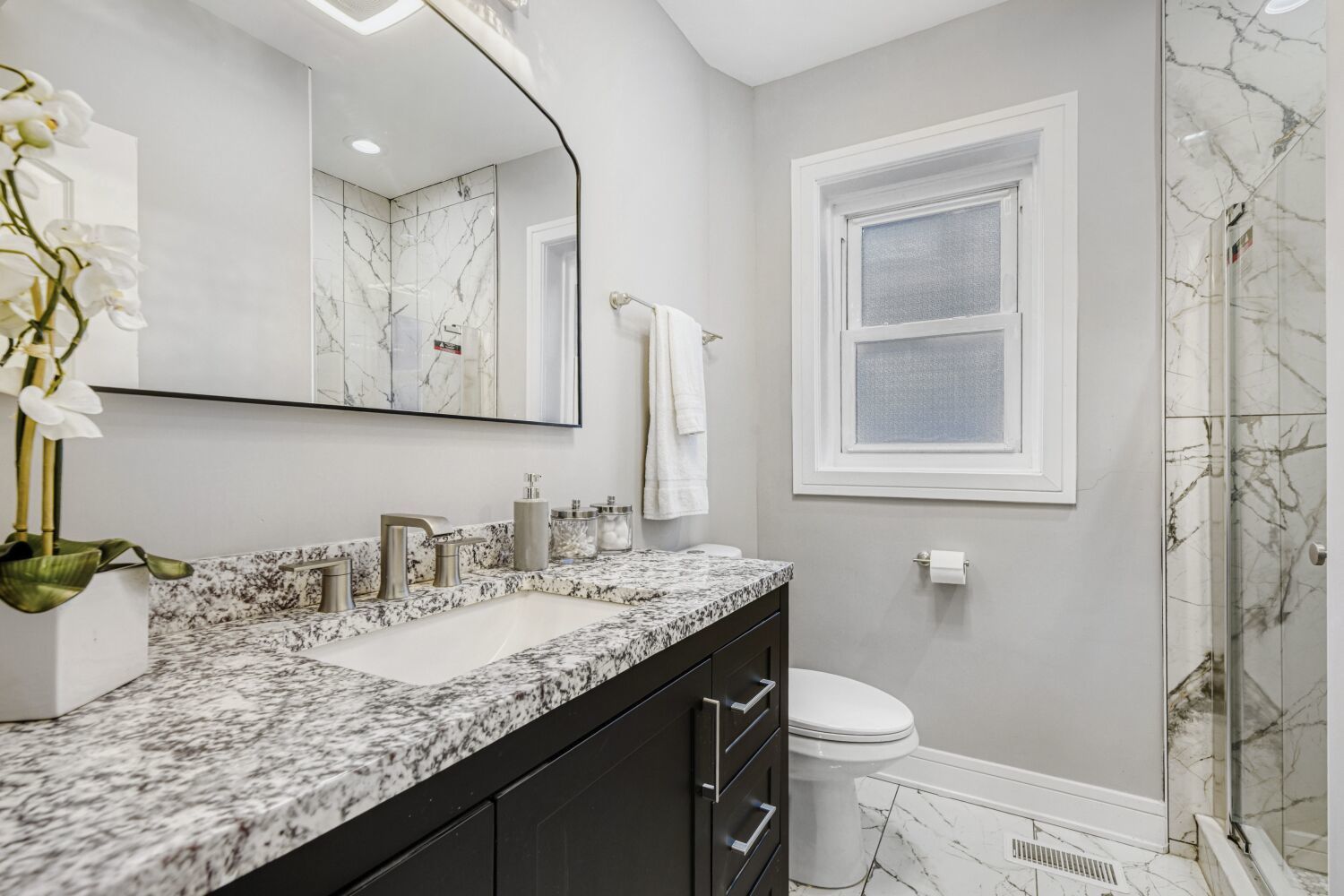 9001 South Claremont Avenue Chicago IL 60643