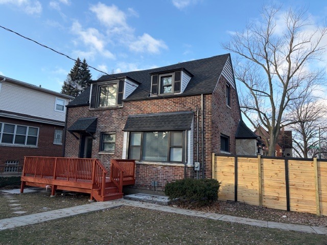 9001 South Claremont Avenue Chicago IL 60643