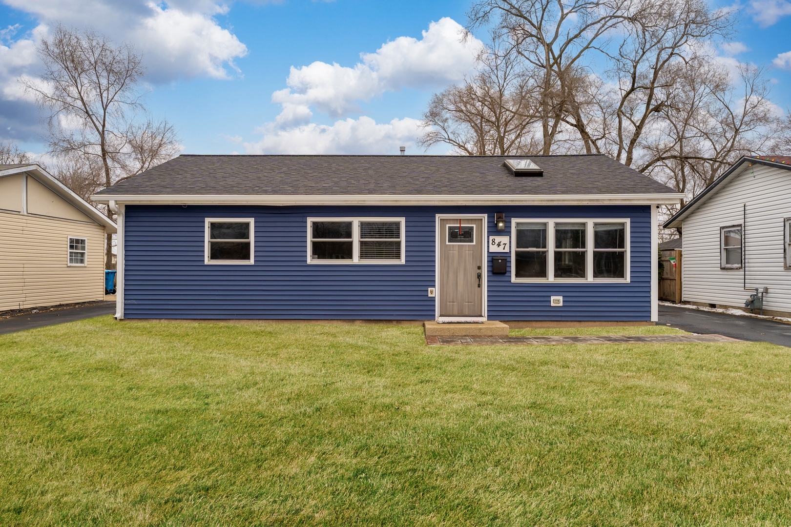 847 Foran Lane Aurora IL 60506