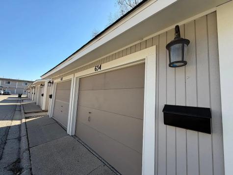 634 Robin Court Grayslake IL 60030