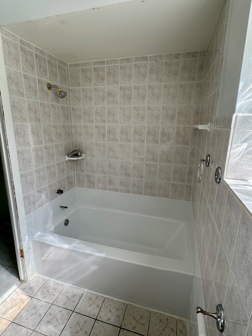 3107 West Howard Street Chicago IL 60645