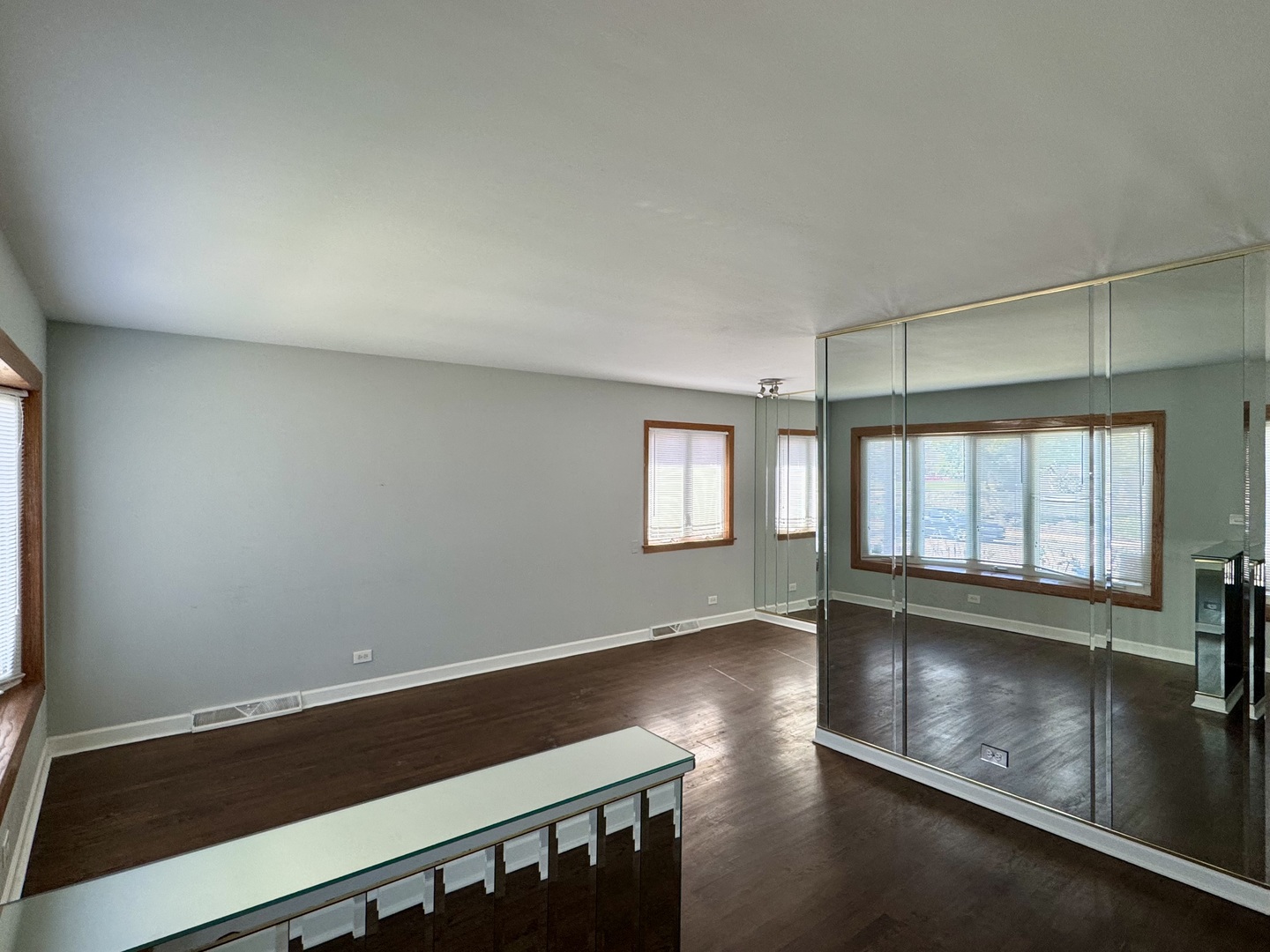 3107 West Howard Street Chicago IL 60645