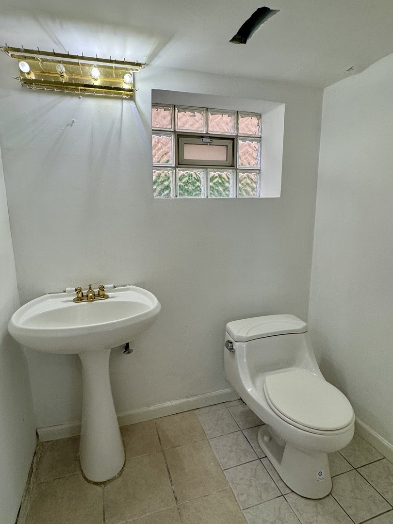 3107 West Howard Street Chicago IL 60645