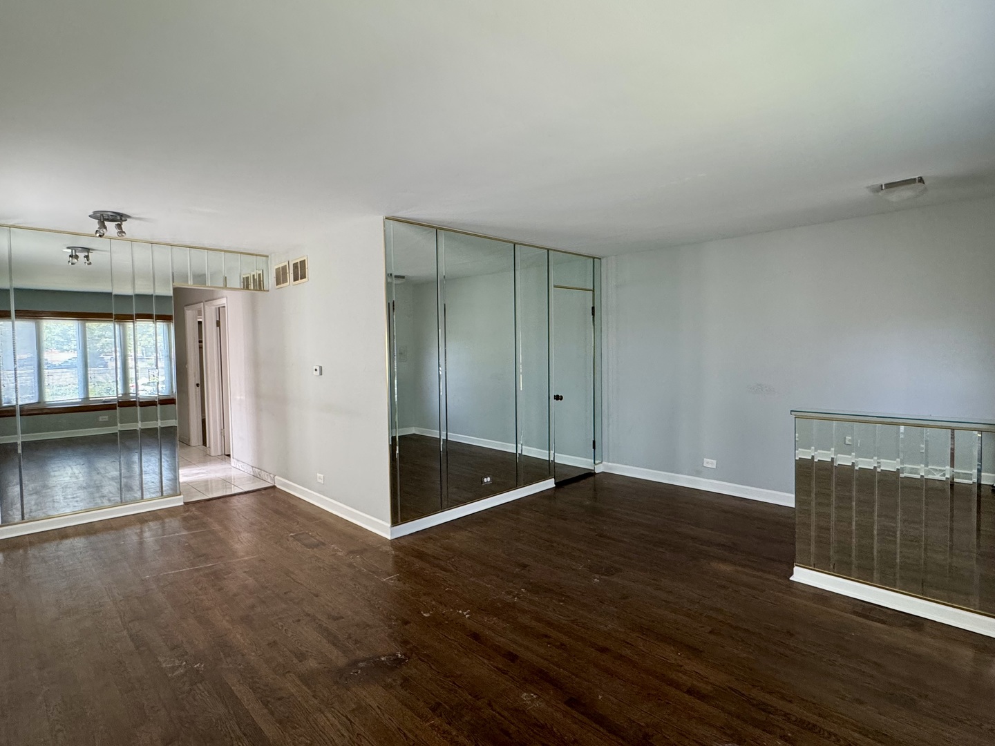 3107 West Howard Street Chicago IL 60645