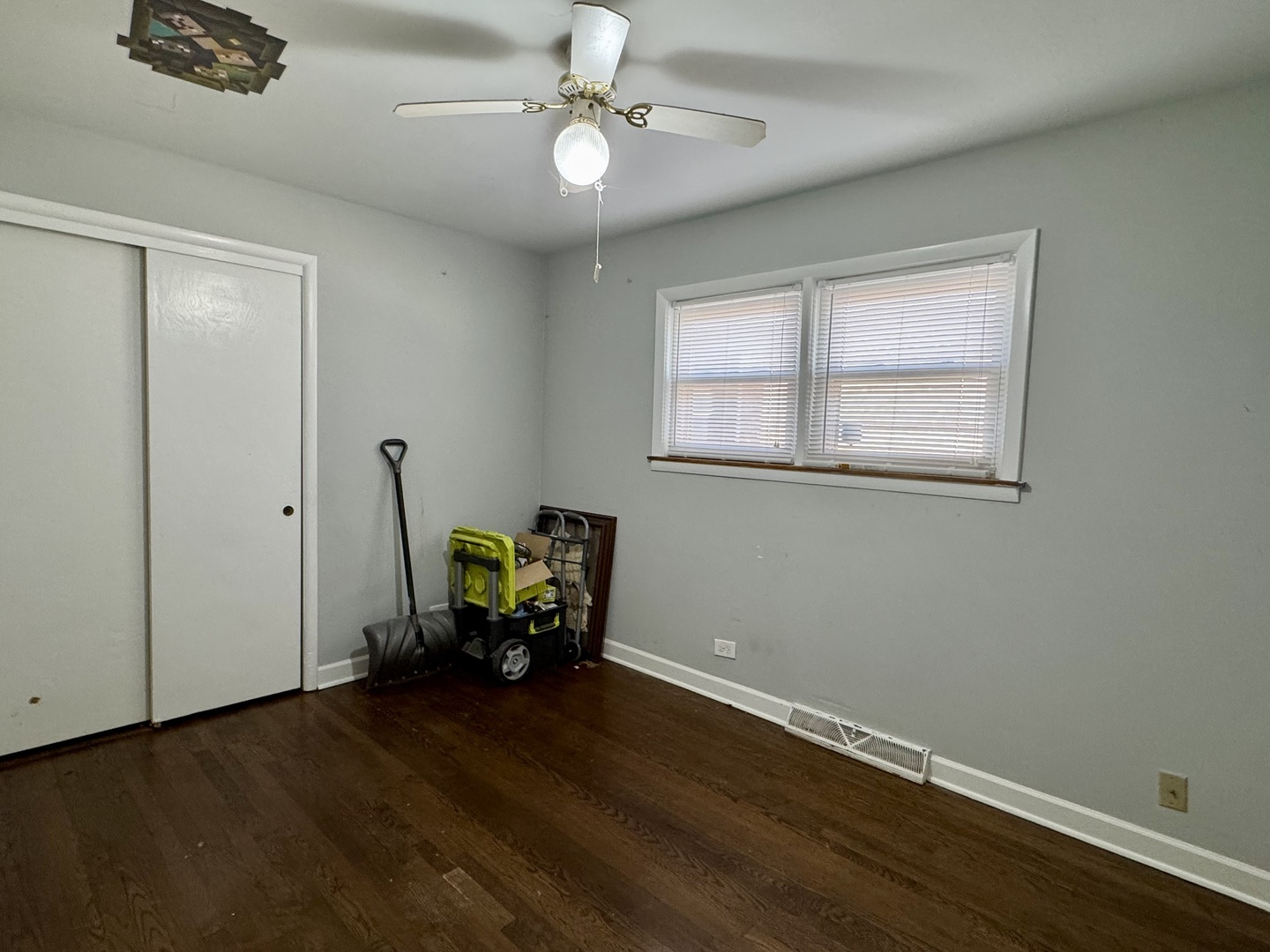 3107 West Howard Street Chicago IL 60645