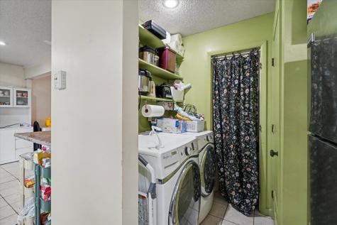 33 Colony West Drive Champaign IL 61820