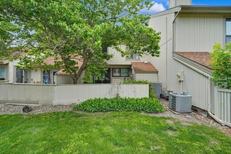 33 Colony West Drive Champaign IL 61820