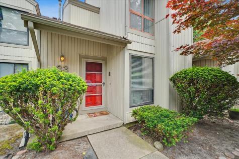 33 Colony West Drive Champaign IL 61820