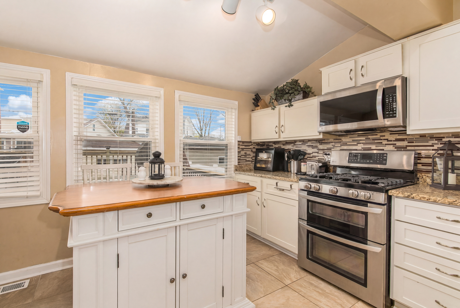 6461 West Raven Street Chicago IL 60631