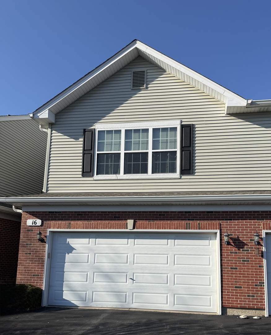 16 Black Oak Court Bolingbrook IL 60490