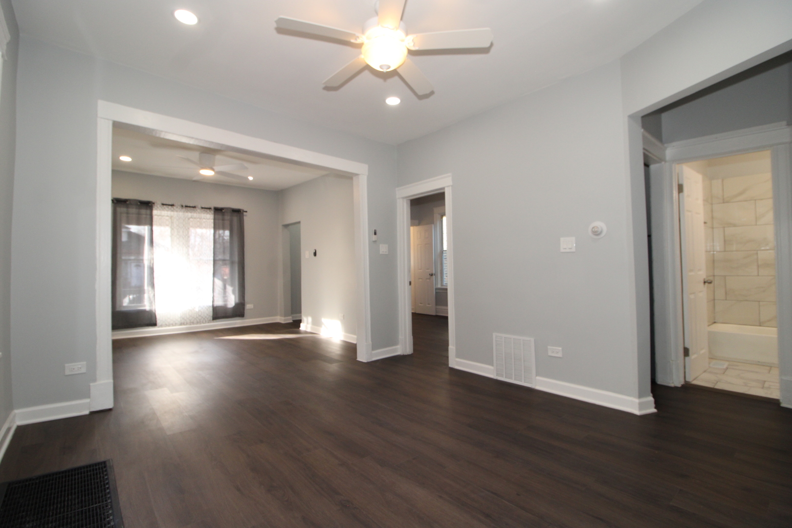 6647 South Michigan Avenue Chicago IL 60637