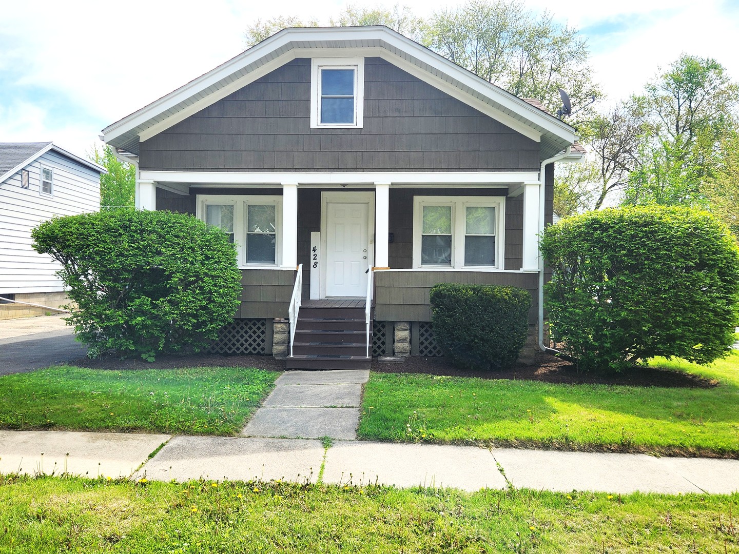 428 South Commonwealth Avenue Aurora IL 60506