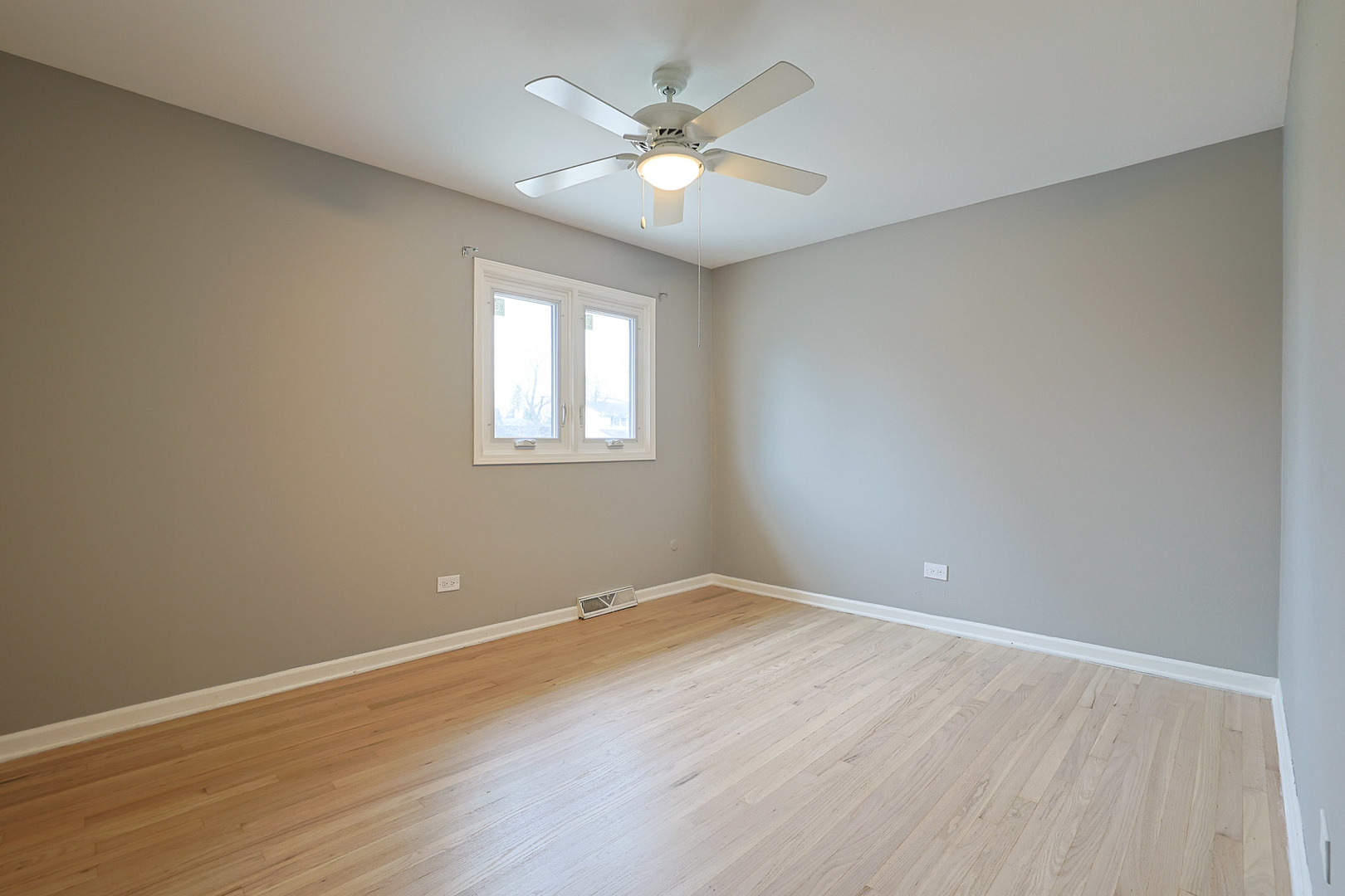 18W194 Claremont Drive Darien IL 60561