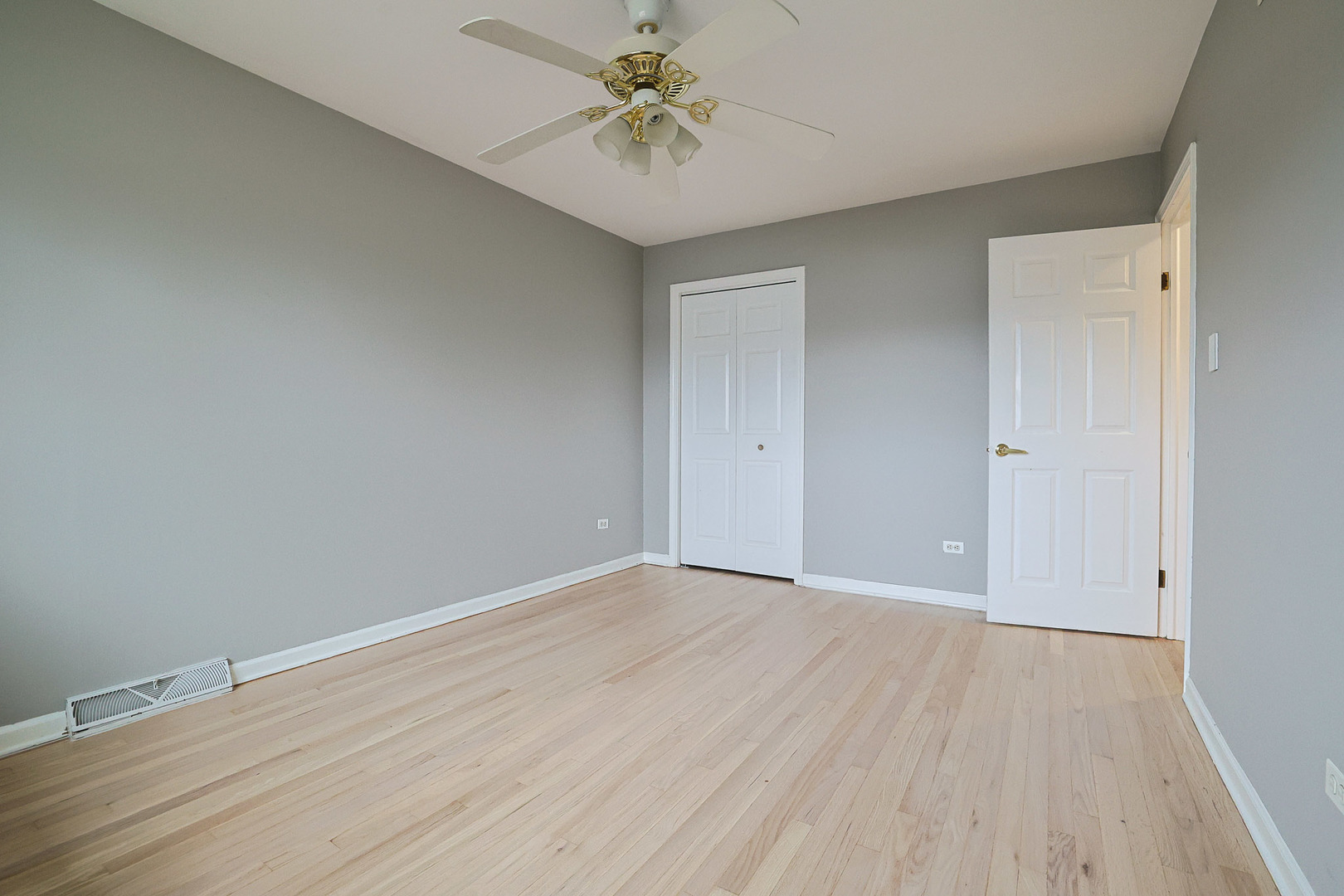 18W194 Claremont Drive Darien IL 60561