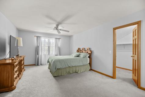 27W225 Ash Court Winfield IL 60190