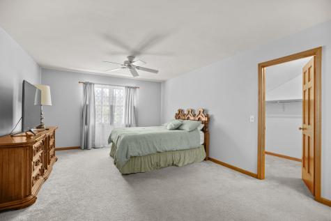 27W225 Ash Court Winfield IL 60190