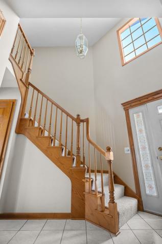 27W225 Ash Court Winfield IL 60190