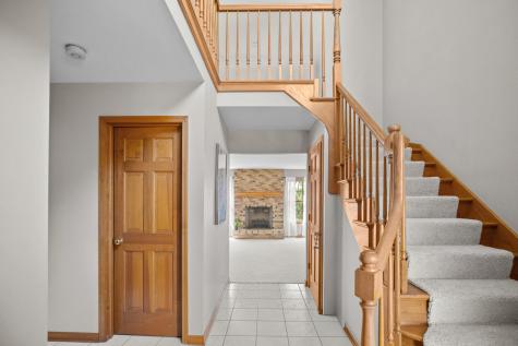 27W225 Ash Court Winfield IL 60190