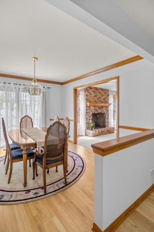 27W225 Ash Court Winfield IL 60190