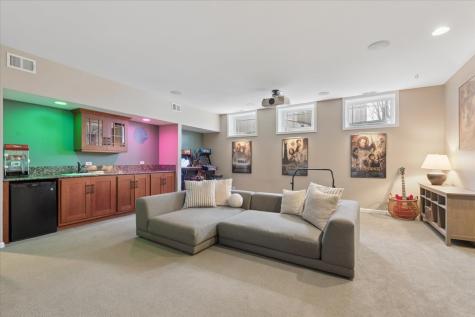 1311 Carlisle Place Deerfield IL 60015