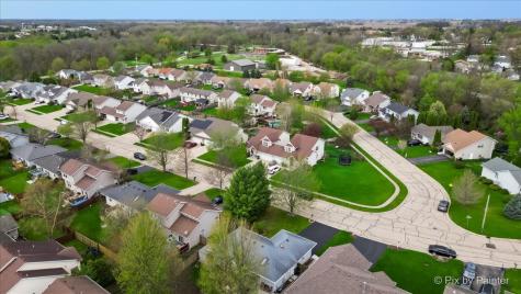710 Redwood Court Genoa IL 60135