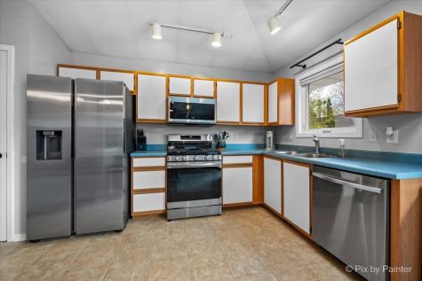 710 Redwood Court Genoa IL 60135