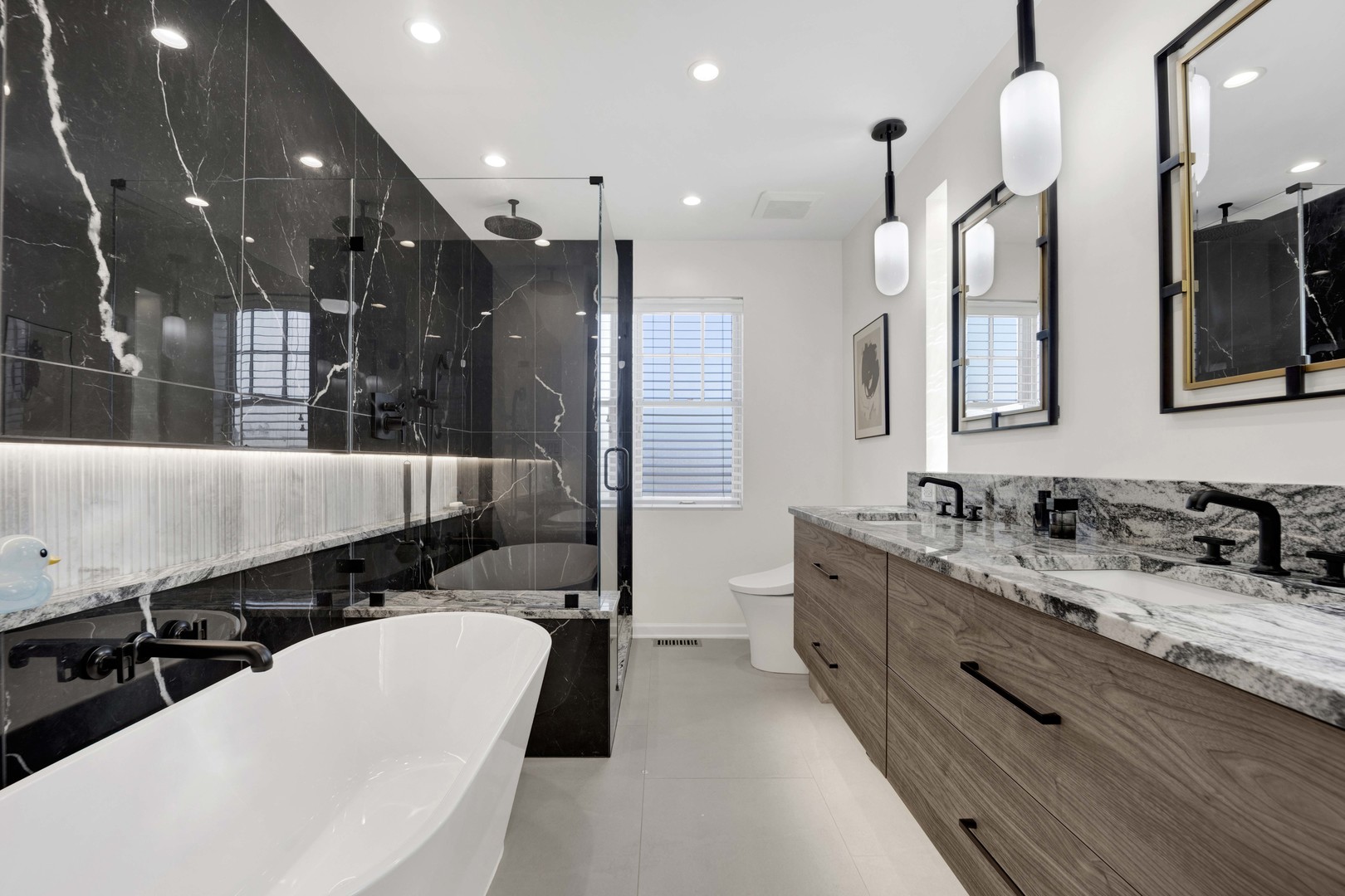 828 South Bell Avenue Chicago IL 60612