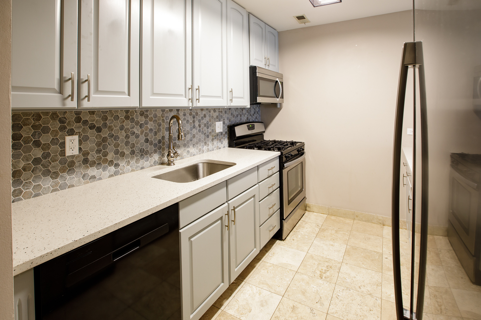 828 South Bell Avenue Chicago IL 60612