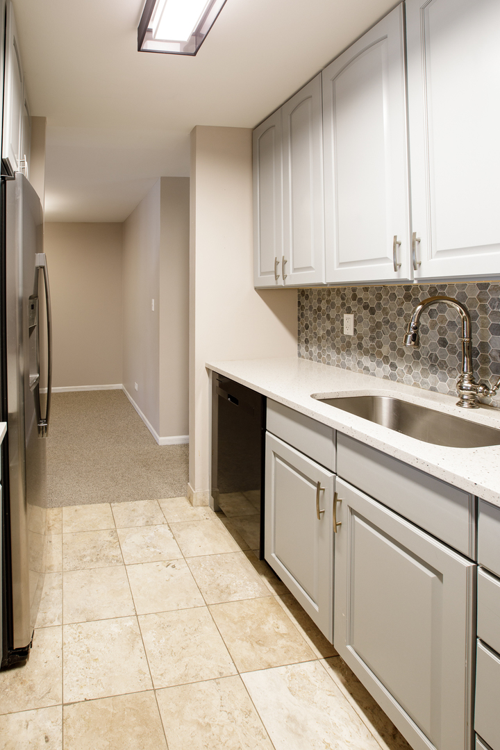 828 South Bell Avenue Chicago IL 60612