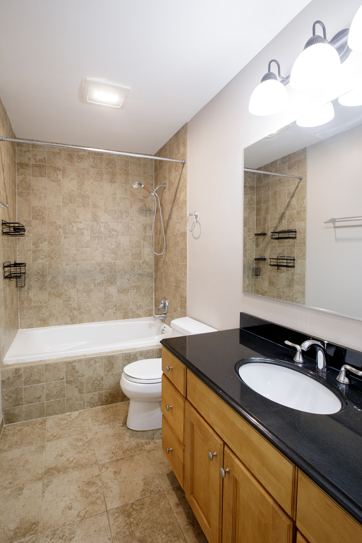 828 South Bell Avenue Chicago IL 60612