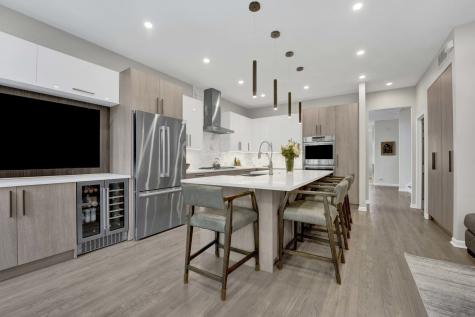 828 South Bell Avenue Chicago IL 60612