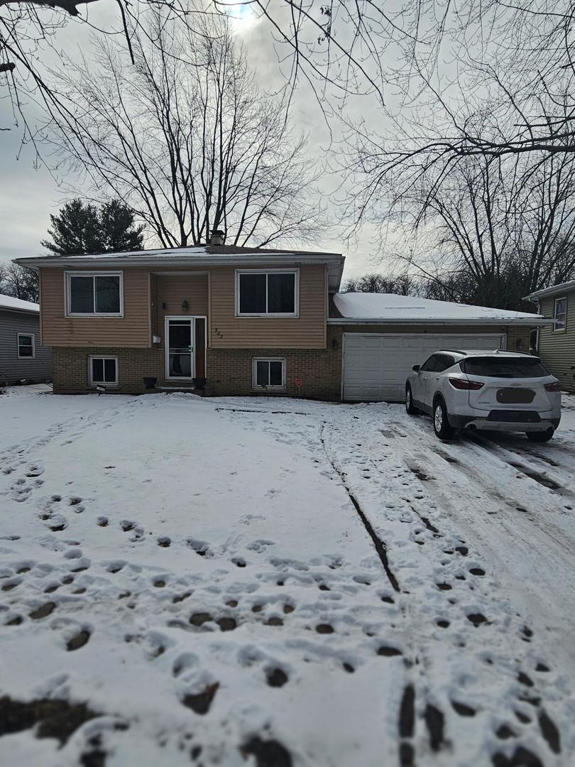 522 Manor Place Aurora IL 60506