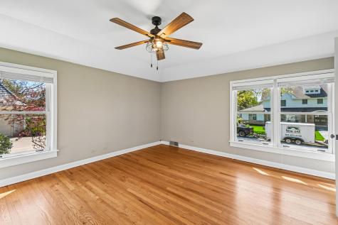 939 Westcliff Lane SE Deerfield IL 60015