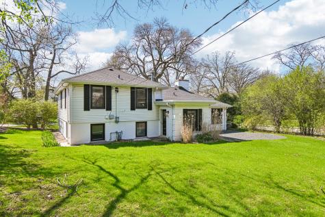 939 Westcliff Lane SE Deerfield IL 60015
