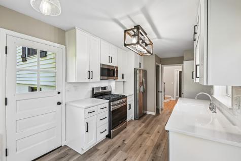 939 Westcliff Lane SE Deerfield IL 60015