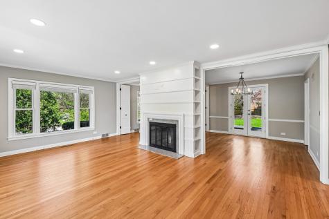 939 Westcliff Lane SE Deerfield IL 60015