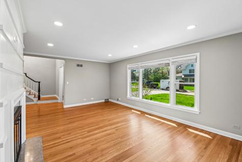 939 Westcliff Lane SE Deerfield IL 60015
