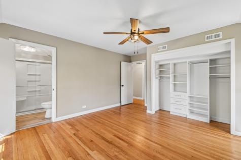 939 Westcliff Lane SE Deerfield IL 60015