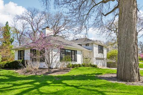 939 Westcliff Lane SE Deerfield IL 60015