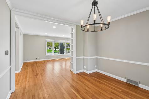 939 Westcliff Lane SE Deerfield IL 60015