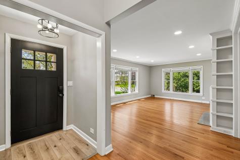 939 Westcliff Lane SE Deerfield IL 60015