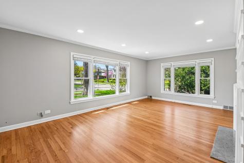 939 Westcliff Lane SE Deerfield IL 60015