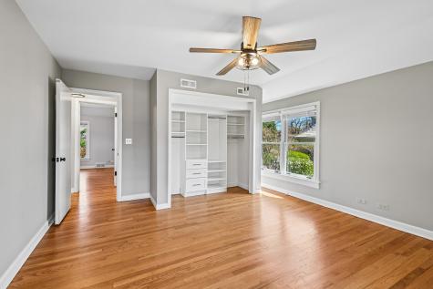939 Westcliff Lane SE Deerfield IL 60015